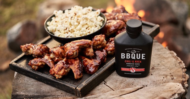 BBQUE Chili Wings mit salted Popcorn