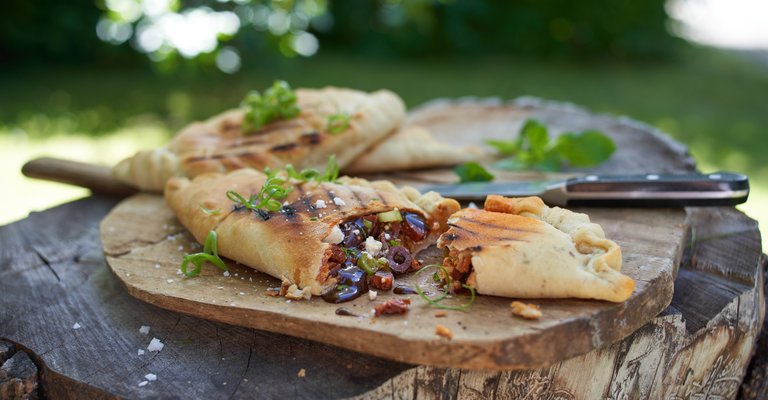 Sommerliche Calzone vom Grill